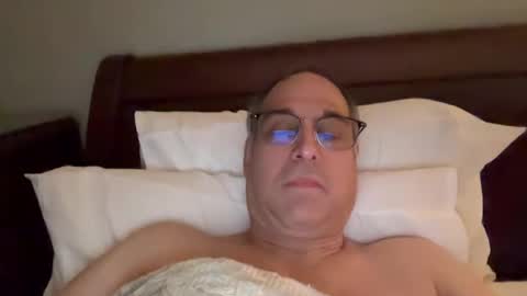 Snapshot of honey_man14 chatting on 02/23/25, 02:35 honey_man14 online show from 02/23/25, 02:35