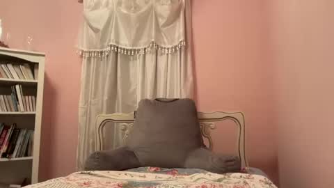 Snapshot of honey_man14 chatting on 09/18/25, 08:22 honey_man14 online show from 09/18/25, 08:22