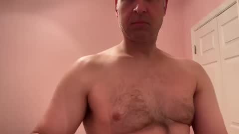 Snapshot of honey_man14 chatting on 10/13/25, 04:07 honey_man14 online show from 10/13/25, 04:07