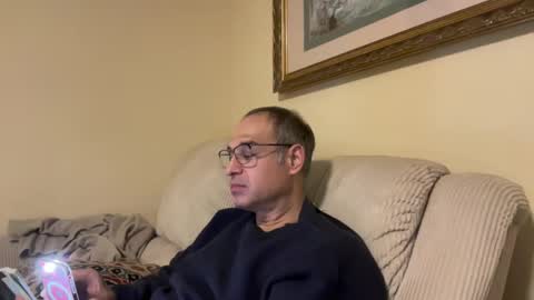 Snapshot of honey_man14 chatting on 11/15/25, 03:26 honey_man14 online show from 11/15/25, 03:26