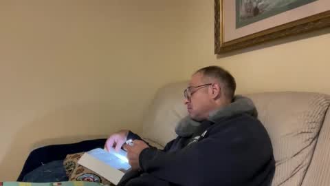 Snapshot of honey_man14 chatting on 11/25/25, 02:33 honey_man14 online show from 11/25/25, 02:33