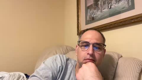 Snapshot of honey_man14 chatting on 12/04/25, 04:55 honey_man14 online show from 12/04/25, 04:55