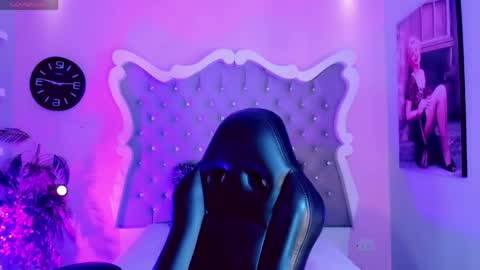 Snapshot of honey_moontsts chatting on 05/31/26, 12:12 honey_moontsts online show from 05/31/26, 12:12