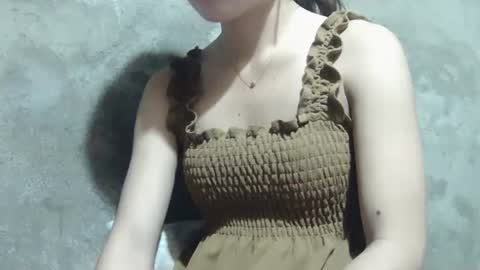 Snapshot of honey_pie24 chatting on 02/25/25, 12:13 Gigi online show from 02/25/25, 12:13