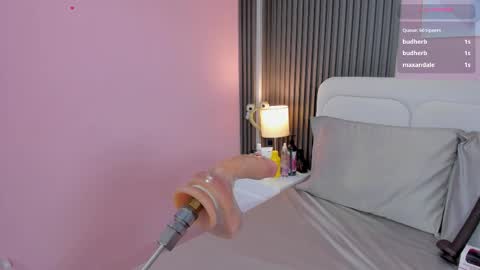 honey_sofii_ online show from 10/29/25, 11:34