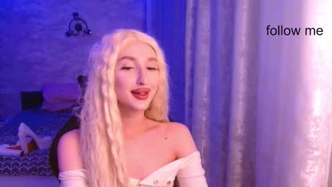 honey_sunset online show from 10/23/25, 04:39