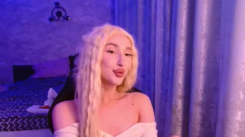 honey_sunset online show from 11/29/25, 09:18