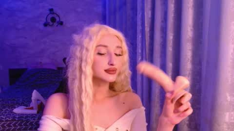 honey_sunset online show from 01/07/26, 11:07