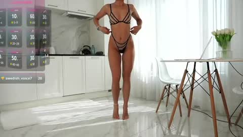 Snapshot of honey_wooman chatting on 07/15/26, 02:39 Mia online show from 07/15/26, 02:39