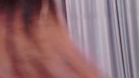 yani  online show from 12/23/24, 11:49