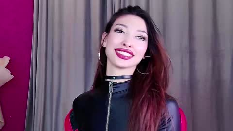 yani  online show from 12/27/24, 09:11