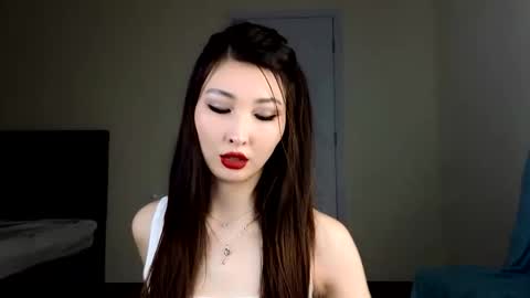 yani  online show from 12/18/25, 11:22