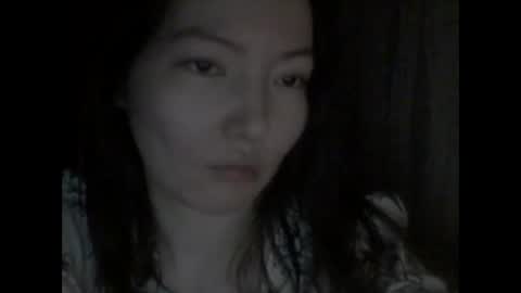 honey_yuzu online show from 10/23/25, 12:37