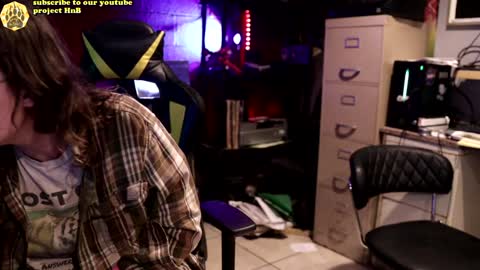 Snapshot of honeyand_thebear chatting on 12/02/24, 02:53 Honey and Bear online show from 12/02/24, 02:53