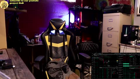 Snapshot of honeyand_thebear chatting on 12/02/24, 04:53 Honey and Bear online show from 12/02/24, 04:53