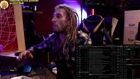 Snapshot of honeyand_thebear chatting on 12/09/24, 04:15 Honey and Bear online show from 12/09/24, 04:15