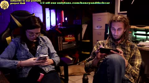 Snapshot of honeyand_thebear chatting on 01/10/25, 03:07 Honey and Bear online show from 01/10/25, 03:07