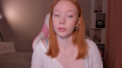 honeyautumn online show from 12/20/25, 10:50