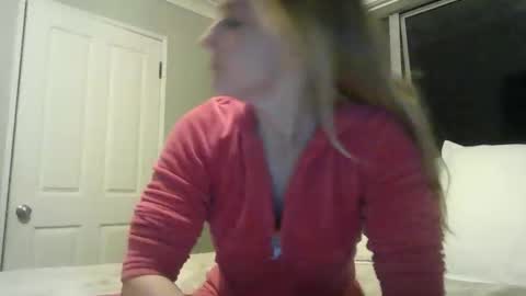 Snapshot of honeyblakex chatting on 05/02/26, 09:03 honeyblakex online show from 05/02/26, 09:03