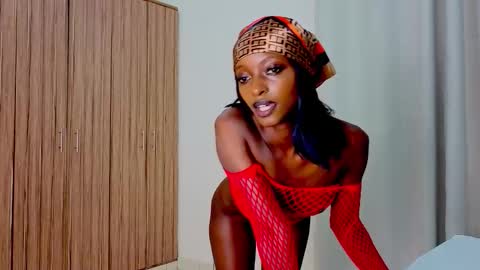 Snapshot of honeybloom_26 chatting on 02/03/26, 06:40 Keisha online show from 02/03/26, 06:40