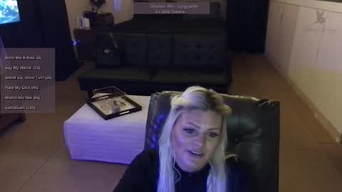 Snapshot of honeybuhnny chatting on 03/07/26, 05:04 honeybuhnny online show from 03/07/26, 05:04