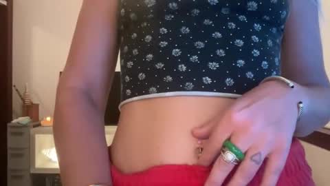 Snapshot of honeybun_z chatting on 12/19/25, 06:15 honeybun_z online show from 12/19/25, 06:15