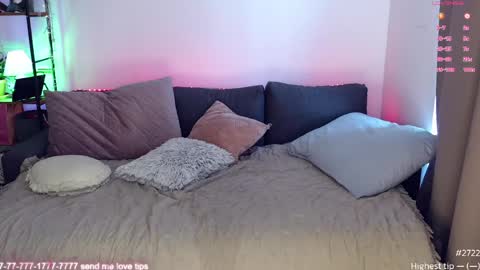 Snapshot of honeycarrol chatting on 06/08/26, 04:40 HoneyCarrol online show from 06/08/26, 04:40
