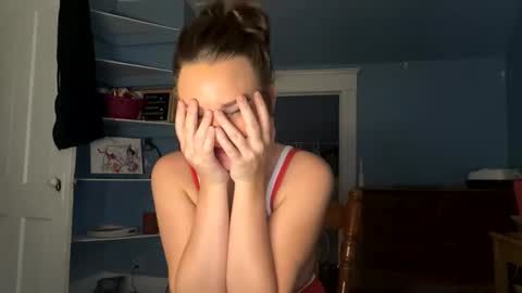 HoneyDrippinBunny online show from 05/26/26, 03:46