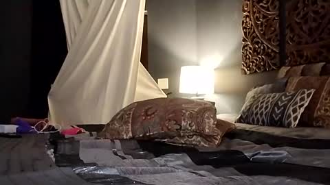 Honey online show from 01/27/25, 01:41