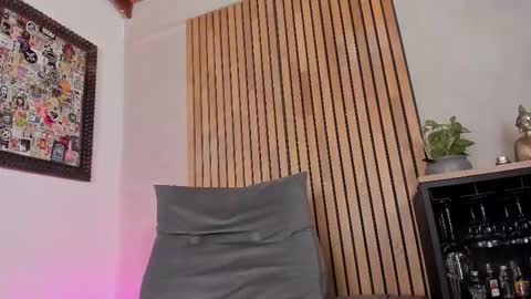 Snapshot of honeyhot69__ chatting on 03/21/26, 11:37 Sofia independent model online show from 03/21/26, 11:37