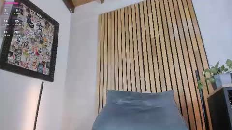Sofia independent model online show from 07/11/26, 10:40
