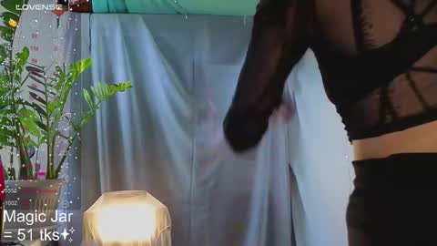 Molly  online show from 10/15/25, 04:45