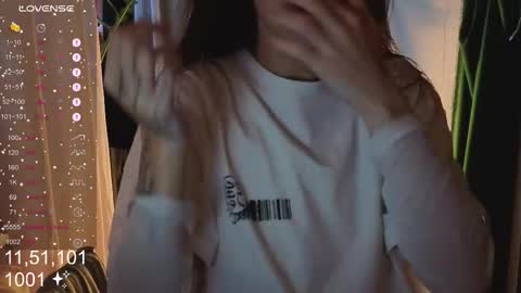 Molly  online show from 10/28/25, 04:16