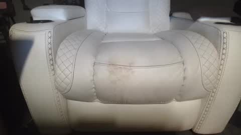 Snapshot of honeylovelace777 chatting on 12/08/24, 11:19 Heather Lovelace online show from 12/08/24, 11:19