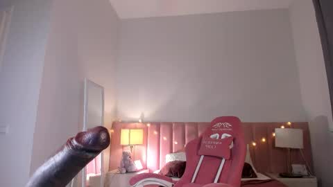 Alexia online show from 01/13/26, 10:53