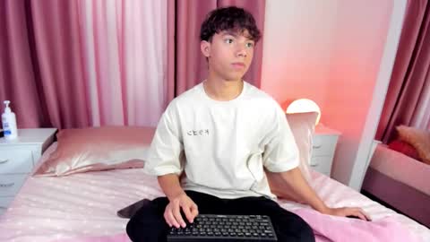 Snapshot of honeymoon_sariel chatting on 11/09/25, 08:07 honeymoon_sariel online show from 11/09/25, 08:07