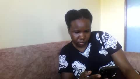 Honeymuny online show from 11/04/25, 07:18