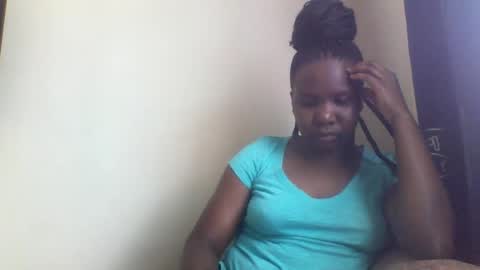 Honeymuny online show from 11/30/25, 07:12