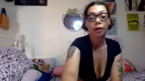 Snapshot of honeyruby chatting on 09/09/25, 02:16 Ruby Sparks online show from 09/09/25, 02:16