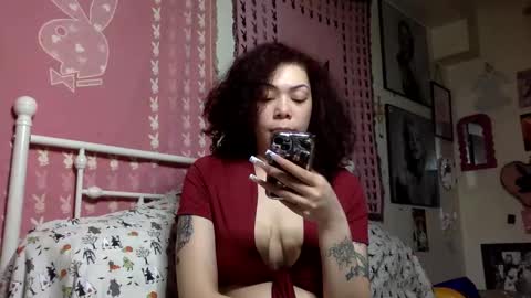 Snapshot of honeyruby chatting on 03/17/26, 01:54 Ruby Sparks online show from 03/17/26, 01:54