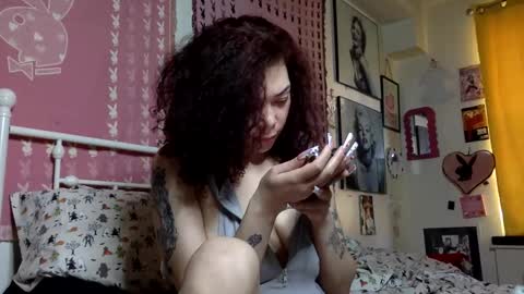 Snapshot of honeyruby chatting on 03/17/26, 01:58 Ruby Sparks online show from 03/17/26, 01:58