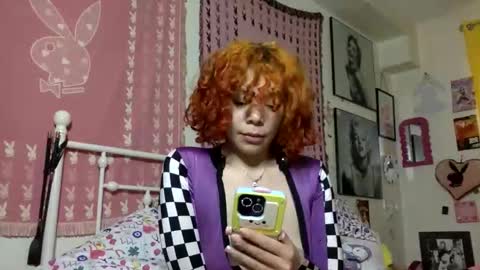 Snapshot of honeyruby chatting on 04/30/26, 01:17 Ruby Sparks online show from 04/30/26, 01:17
