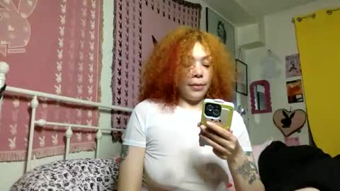 Snapshot of honeyruby chatting on 05/06/26, 01:47 Ruby Sparks online show from 05/06/26, 01:47
