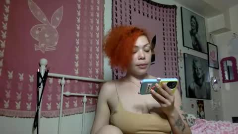 Snapshot of honeyruby chatting on 05/25/26, 02:06 Ruby Sparks online show from 05/25/26, 02:06