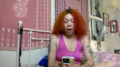 Snapshot of honeyruby chatting on 06/11/26, 03:32 Ruby Sparks online show from 06/11/26, 03:32