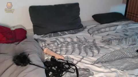 Snapshot of honeyxpervers chatting on 03/22/26, 11:35 PerversHoney online show from 03/22/26, 11:35