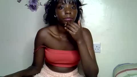 Snapshot of honeyy_x chatting on 04/22/26, 06:20 honeyy_x online show from 04/22/26, 06:20