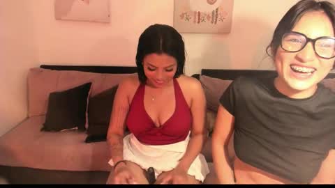 Snapshot of honney7516088 chatting on 09/27/25, 01:43 honney7516088 online show from 09/27/25, 01:43