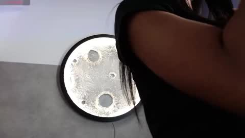 honnyy_23 online show from 10/31/25, 07:59