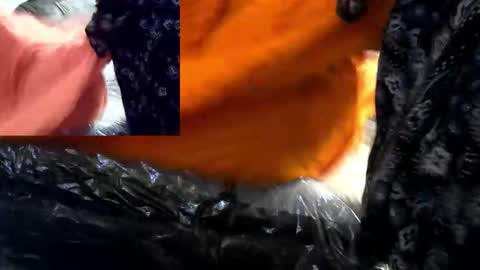 hoodwoodlee online show from 10/28/25, 03:21